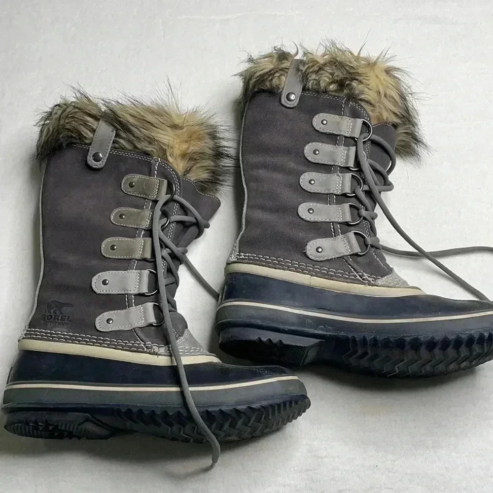 Jane of the Arctic sorel boots - Picture 1 of 4